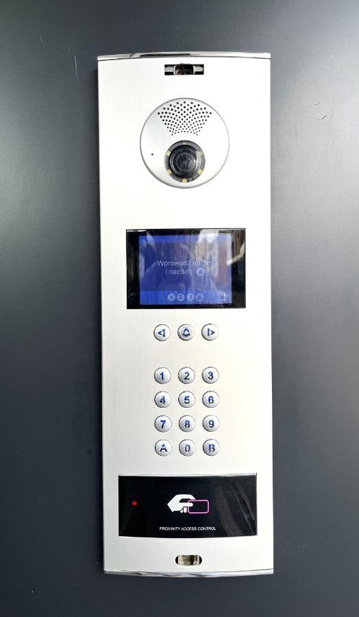 ורוצלב Wyszynskiego Apartment - Self Check-In 20H - Parking &Lift מראה חיצוני תמונה